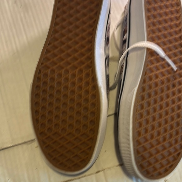 Vans  Cat Print Sneakers - Black and White - Picture 3 of 4